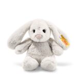 Steiff Hoppie Hase 18 cm hellgrau, Plüschtier Hase mit Schlappohren, Soft Cuddly Friends, flauschiges Stofftier zum Kn